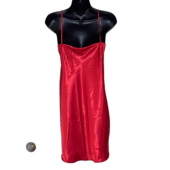 RED SATIN Babydoll Nightgown Nighty Sexy Fire Engine Red Womens Medium - Picture 4 of 7